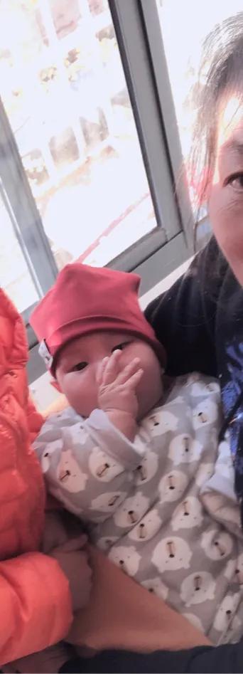 兩歲寶寶戒吃手的艱難歷程