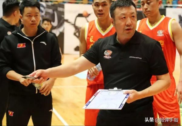 人物|漂泊一生輾轉多隊,中國籃壇“矮子傳奇”——張勇 人物|漂泊一生輾轉多隊,中國籃壇“矮子傳奇”——張勇