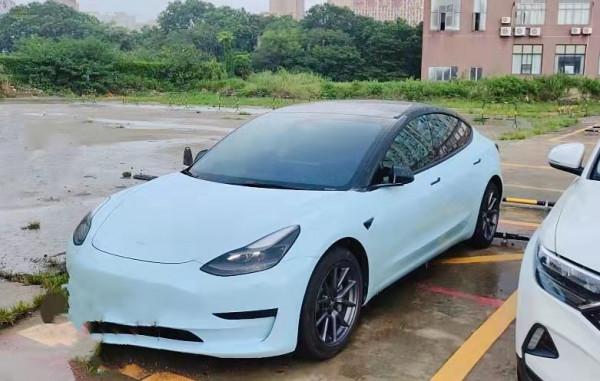 國產純電車和合資車的差距在極氪001和Model3身上體現得淋漓盡致