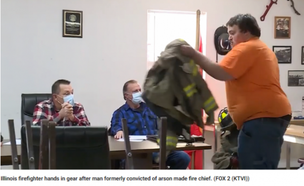 “令人噁心!”美國一縱火犯竟被任命為消防隊長,消防隊員紛紛辭職 “令人噁心!”美國一縱火犯竟被任命為消防隊長,消防隊員紛紛辭職