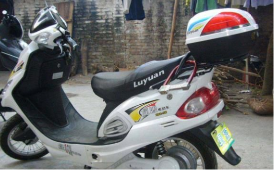 電動車以舊換新怕被“套路”,記住這兩點,就能避免上當 電動車以舊換新怕被“套路”,記住這兩點,就能避免上當