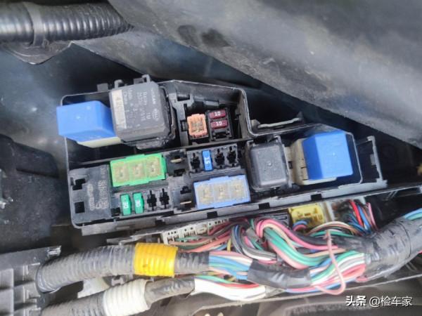 暴雨季,這輛29萬的英菲尼迪告訴你,什麼是教科書式的泡水車? 暴雨季,這輛29萬的英菲尼迪告訴你,什麼是教科書式的泡水車?