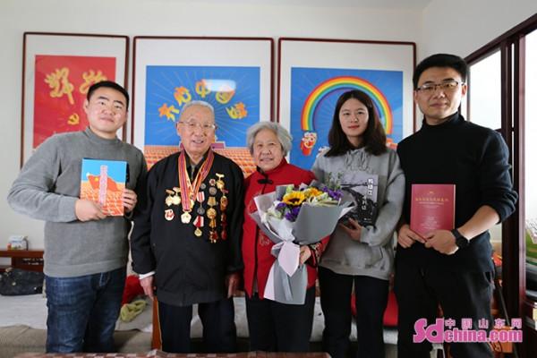 聽煙臺籍老兵古文正講他親歷的抗美援朝故事