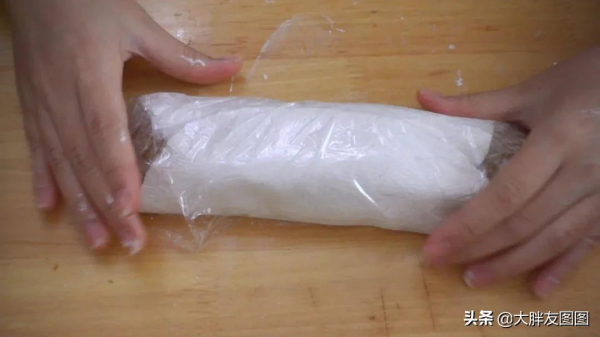 你有花生嗎？這個糯米餅一定要試試，軟糯不粘牙，花生的香味濃厚