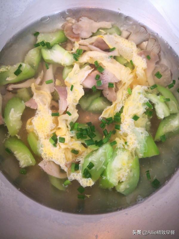 饅頭吃膩了，試試這樣做，鬆軟醇香，再搭配家常菜，真解饞