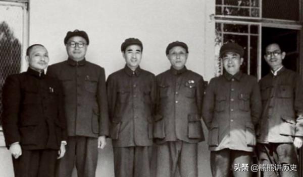 1961年，全國各地區成立的六大中央局，都是誰任書記