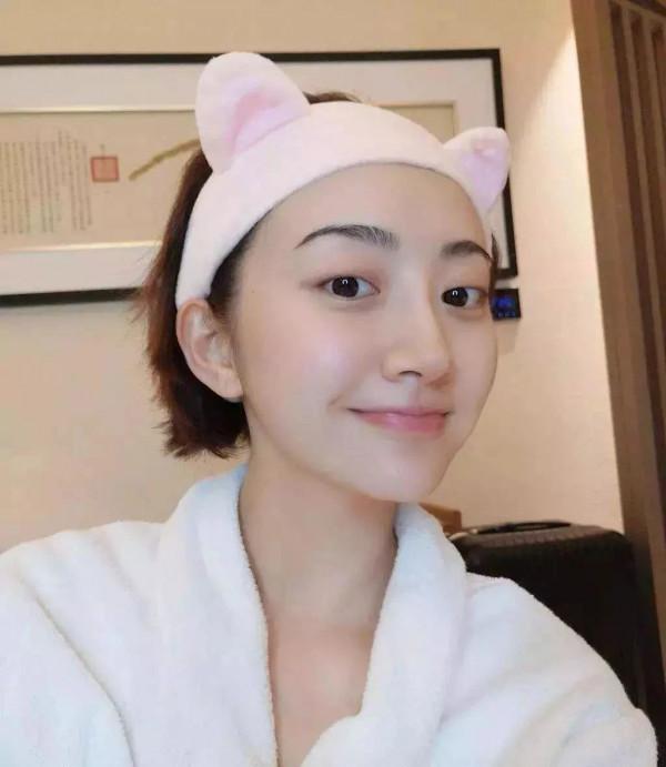 景甜背後的金主之謎，時間回到10年前，各種謠言不攻自破