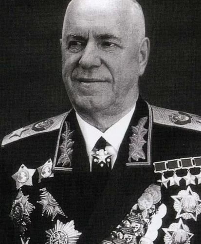 二戰世界十大名將之首，蘇聯戰神朱可夫元帥，到底有多強？