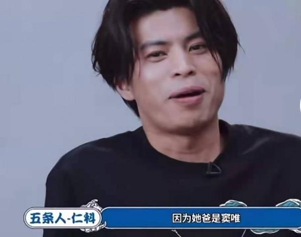 同是竇唯的基因，把王菲的女兒和高原的女兒一對比，差距就出來了