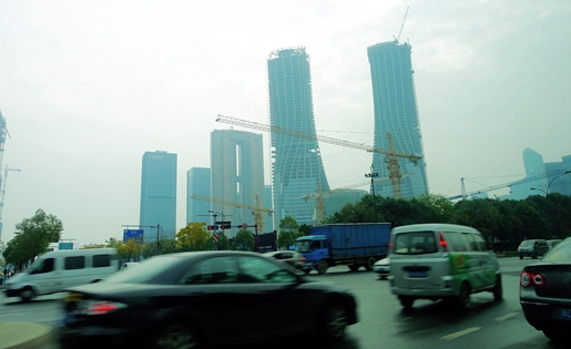 綠城管理股價創上市以來新高 總市值超過140億港元