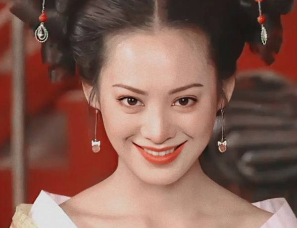 7位有歐式雙眼皮的中國女星，眼窩天生深邃豔麗，個個都是大美人