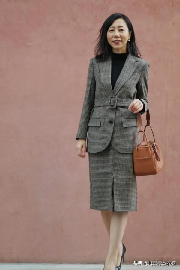 輕熟職業裝丨輔助職業通道提升的格子西裝裙 輕熟職業裝丨輔助職業通道提升的格子西裝裙