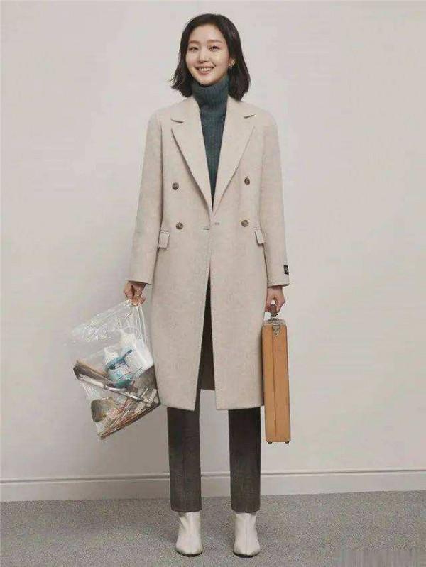 別被基礎款騙了!百搭的服裝才是最難穿的,除非你有這2個特徵 別被基礎款騙了!百搭的服裝才是最難穿的,除非你有這2個特徵