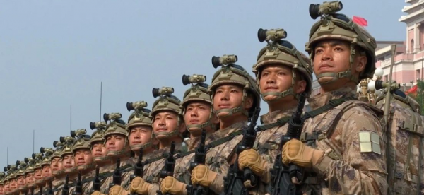 為什麼總感覺美國大兵在戰爭時候都愛戴著墨鏡打仗,耍酷的嗎? 為什麼總感覺美國大兵在戰爭時候都愛戴著墨鏡打仗,耍酷的嗎?