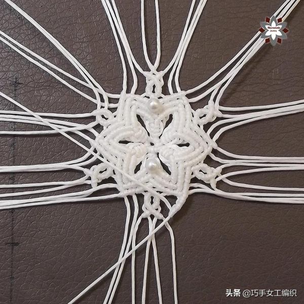 用繩子就能編出漂亮的雪花，超詳細的教程，一步一步教你編