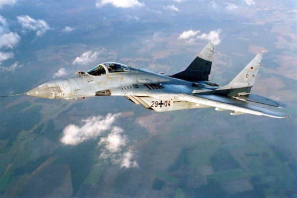 德國當年為何賤賣米格-29戰機？只要1歐元，波蘭一口氣帶走23架