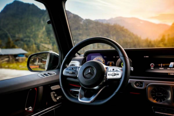 再一次，跟著賓士尋找自己和旅行的意義