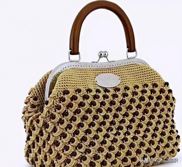 漂亮的手工包，外面一邊買不到，自己在家就能鉤
