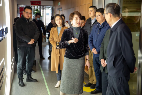 山東省網際網路協會理事長孫信波一行蒞臨開創集團考察調研