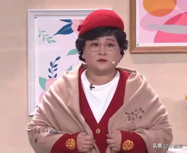 8位明星在春晚奇葩出圈：馬凡舒的敬酒服，撒貝南的白襯衫