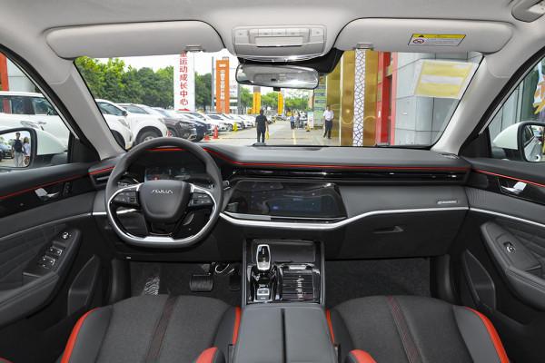 【幫你選車】馬赫動力對陣地球夢 奕炫MAX有能力挑戰思域嗎? 【幫你選車】馬赫動力對陣地球夢 奕炫MAX有能力挑戰思域嗎?