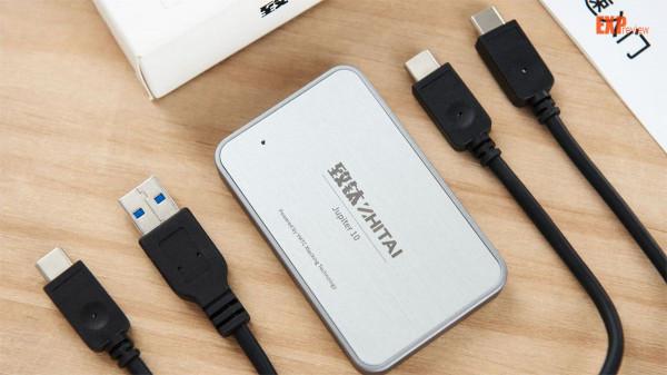 移動儲存裝置的抉擇，移動固態硬碟和隨身碟誰更好用呢？