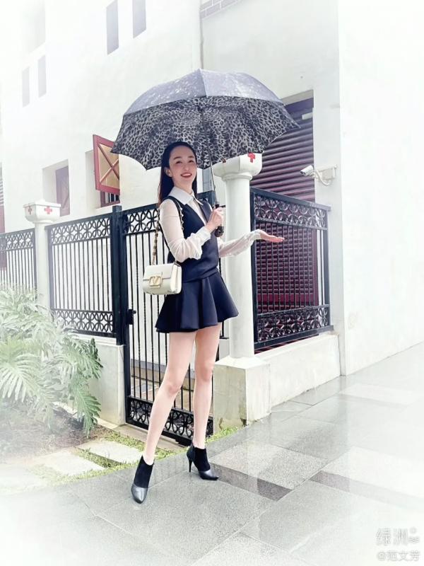 秘密戀愛12年，官宣結婚後羨煞網友，這對新加坡明星夫婦太甜了