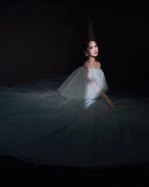 楊丞琳亮相《閃光的樂隊》獻唱《如願》漸變玫瑰裙夢幻氛圍感足 楊丞琳亮相《閃光的樂隊》獻唱《如願》漸變玫瑰裙夢幻氛圍感足