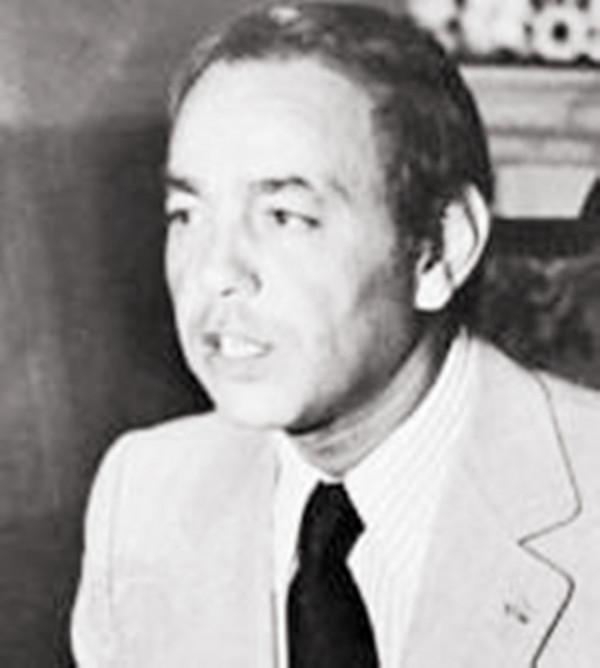 中國大使參加摩洛哥國王宴會,士兵闖入開槍掃射,眾人倒在血泊中 中國大使參加摩洛哥國王宴會,士兵闖入開槍掃射,眾人倒在血泊中