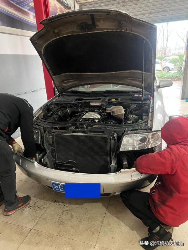 經濟下行購買新車計劃暫緩，翻新復古老爺車圓屁股奧迪老A6照樣香