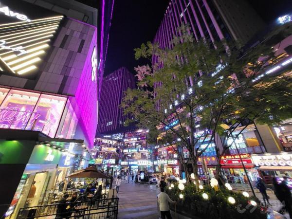 三星Galaxy S21 FE 5G評測：資料只是參考，讓體驗說“真話”