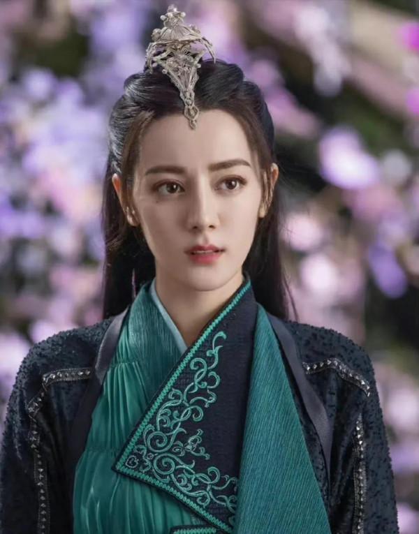 迪麗熱巴任嘉倫《恰似故人歸》人魚虐戀即將開始，期待上線啦