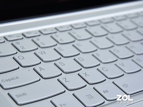 聯想YOGA Pro 14s Carbon 2022圖賞：僅1.08KG的高階旗艦