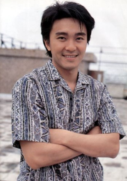 4位明星被採訪發飆:李連杰當場踹翻桌子,周星馳反應最解氣 4位明星被採訪發飆:李連杰當場踹翻桌子,周星馳反應最解氣