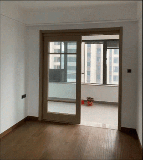 同一棟樓，上下2家一起精裝改造，等交了房，我也問問鄰居可同意