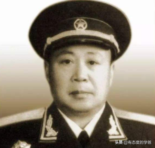 當年他是司令他是副司令，9年後，司令成大將副司令僅授大校