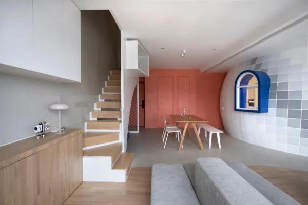 為了迎接新生女兒,一家人花90W在屋裡造了個太空艙 為了迎接新生女兒,一家人花90W在屋裡造了個太空艙