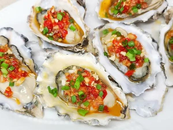 盤點中國最出名的八大街頭美食，每一種都是要排隊等好久才能吃到