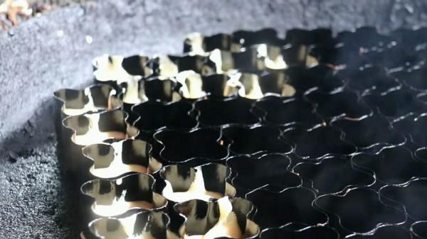 四川大叔30年只做一種小吃，三代傳承堅持古法制作，日限量20鍋