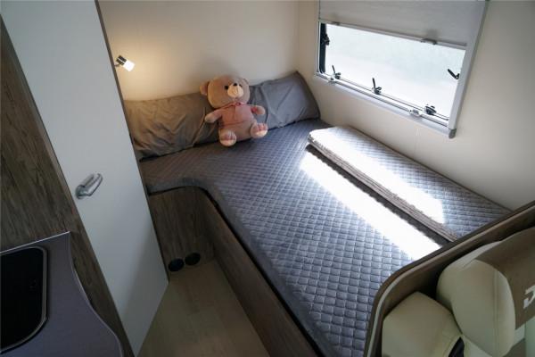 無拓和雙拓怎麼選？德興兩輛當家款房車告訴你