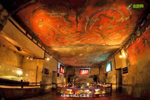 25歲小夥痴迷古代墓葬，1年探訪80多座，立志走遍中國古墓