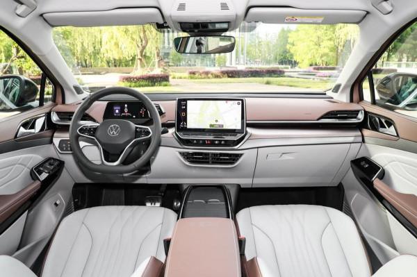 大眾又發力了，中大型SUV不足24萬起，不燒油也不限行，實拍ID.6X