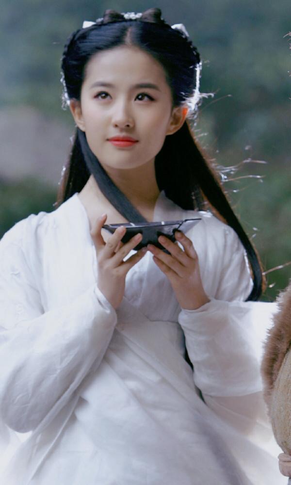 披個“麻袋”也好看是什麼感覺?我心中這4位女明星就是 披個“麻袋”也好看是什麼感覺?我心中這4位女明星就是