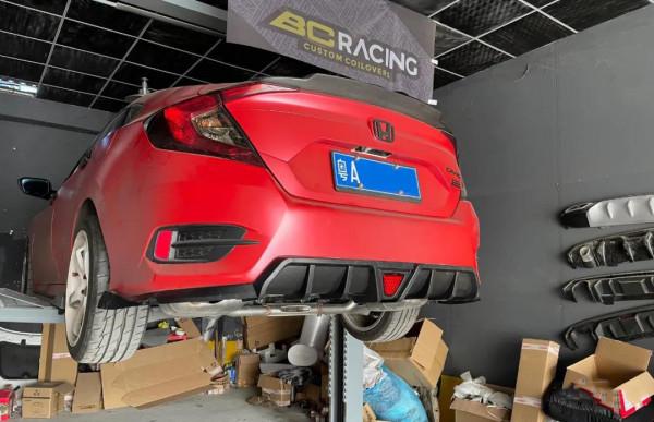 本田粉人生中的第三臺思域,從CVT換到手波就是為了樂趣 本田粉人生中的第三臺思域,從CVT換到手波就是為了樂趣