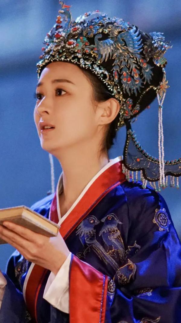 「盤點」古裝女主發冠大賞 趙麗穎的最華麗繁複 譚松韻跟宣璐撞款 「盤點」古裝女主發冠大賞 趙麗穎的最華麗繁複 譚松韻跟宣璐撞款