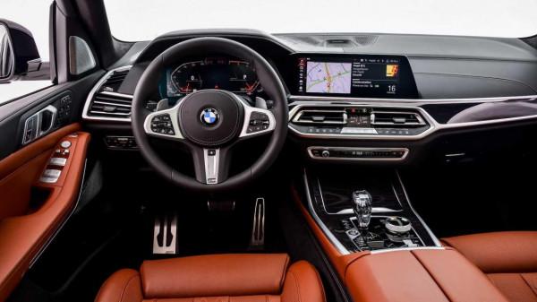 寶馬因杯架設計缺陷在美被集體訴訟，或面臨500萬美元的賠償