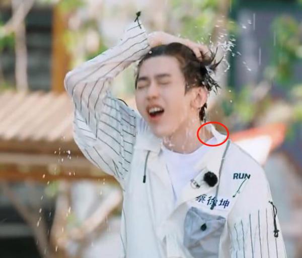 男星為了變白，塗粉底比女星塗得還白還厚，身為黃面板委屈他們了