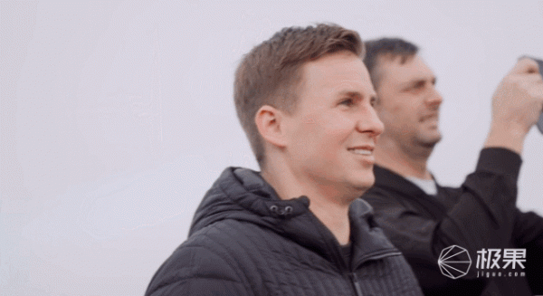 Apple Car工程師轉型造飛機！12個旋翼能變形，續航96公里