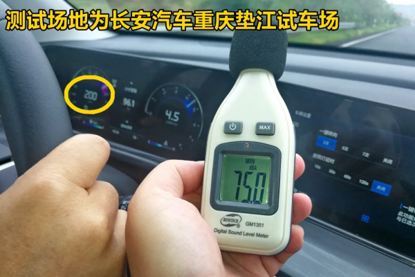 Lab測試：軸距近3米的賓士C260L，操控讓人意外