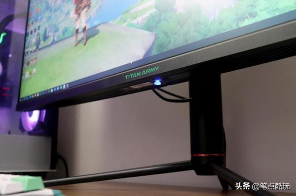 雙顯示器，還是帶魚屏？怒上40英寸4K屏，泰坦軍團P40UG體驗記